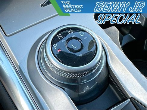 Used 2022 Ford Explorer XLT w/ Equipment Group 202A image 16