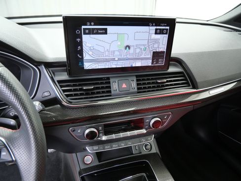 Used 2023 Audi SQ5 Prestige w/ Prestige Package AWD/4WD image 19
