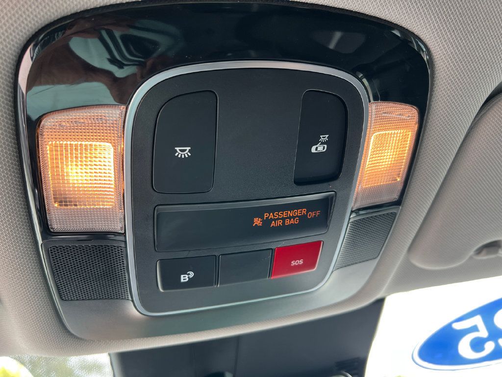 Used 2025 Hyundai Sonata SEL FWD image 24