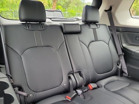 Certified 2025 Honda Pilot EX-L image 13