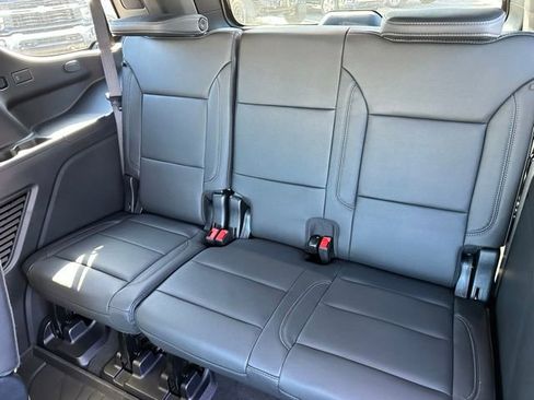 Used 2025 Chevrolet Tahoe LT image 9