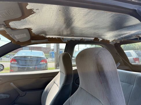 Used 1996 Geo Metro LSi FWD image 13