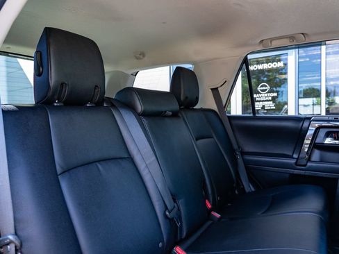 Used 2020 Toyota 4Runner TRD Off-Road Premium w/ Moonroof Package AWD/4WD image 28