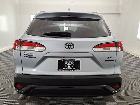 Used 2023 Toyota Corolla Cross AWD Hybrid w/ Moonroof Package image 14