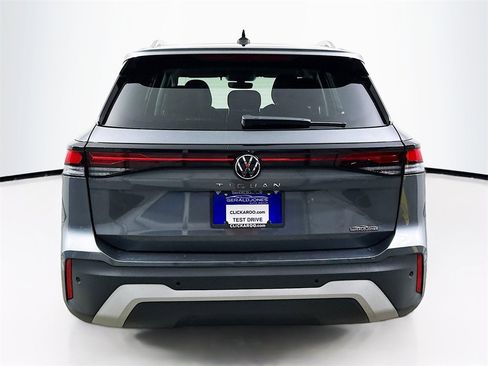 New 2025 Volkswagen Tiguan S image 15