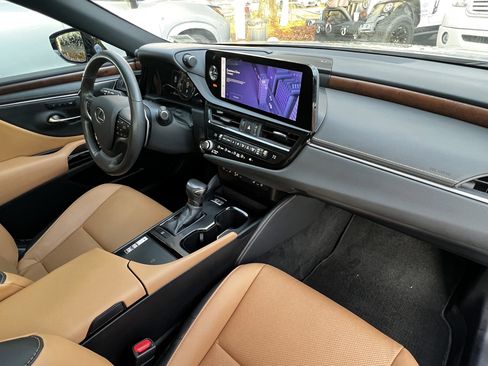 Certified 2023 Lexus ES 350 w/ Premium Package image 49