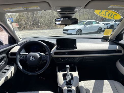 Used 2023 Honda HR-V LX image 30