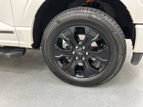 Used 2023 Ford F150 Lariat w/ Equipment Group 502A High image 31