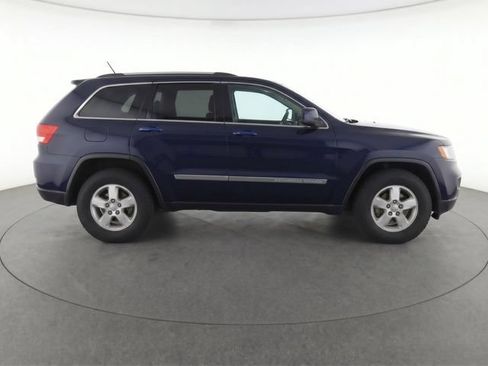 Used 2012 Jeep Grand Cherokee Laredo w/ Laredo E Group AWD/4WD image 8