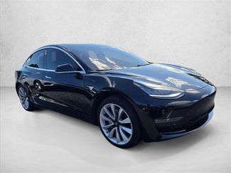 Used 2018 Tesla Model 3 Long Range RWD video 3