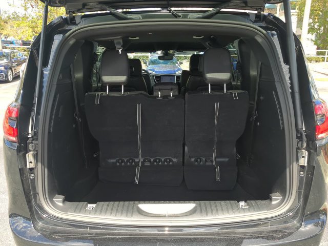 Certified 2026 Chrysler Pacifica Select FWD image 14