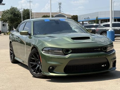 Used 2020 Dodge Charger Scat Pack RWD image 3