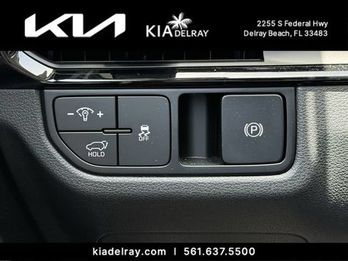 Used 2026 Kia Sportage EX FWD image 25