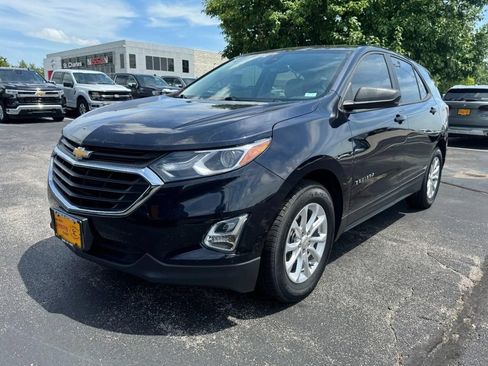 Used 2020 Chevrolet Equinox LS w/ LS Convenience Package FWD image 8
