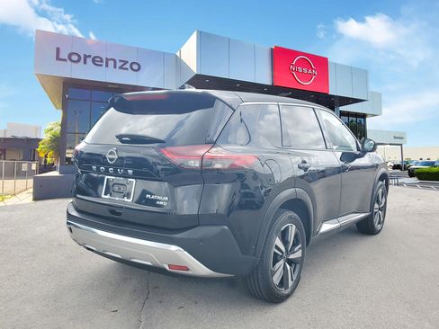 Used 2023 Nissan Rogue Platinum w/ Platinum Premium Package image 5