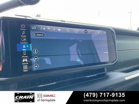 Used 2025 Jeep Gladiator Mojave w/ Convenience Group AWD/4WD image 17