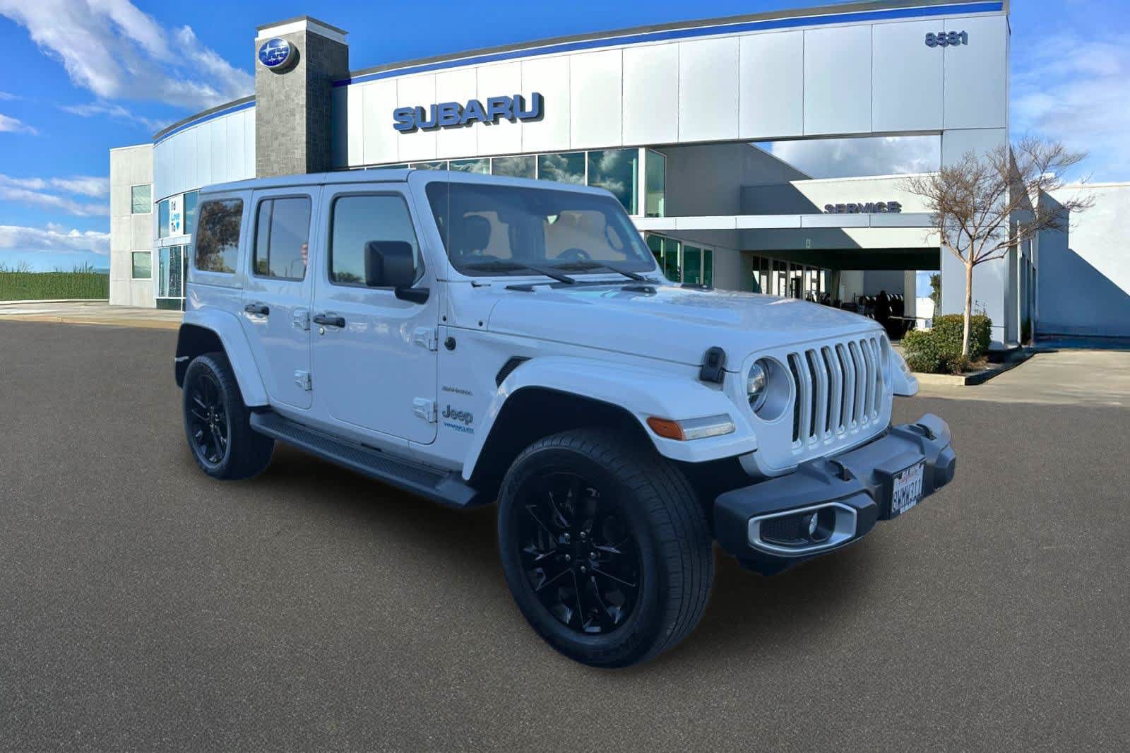 Used 2021 Jeep Wrangler Unlimited Sahara w/ Cold Weather Group AWD/4WD image 5