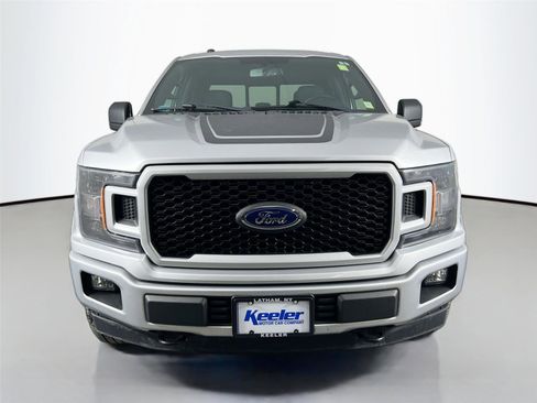 Used 2018 Ford F150 XLT w/ Equipment Group 302A Luxury image 9