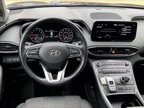 Used 2023 Hyundai Santa Fe SEL image 9