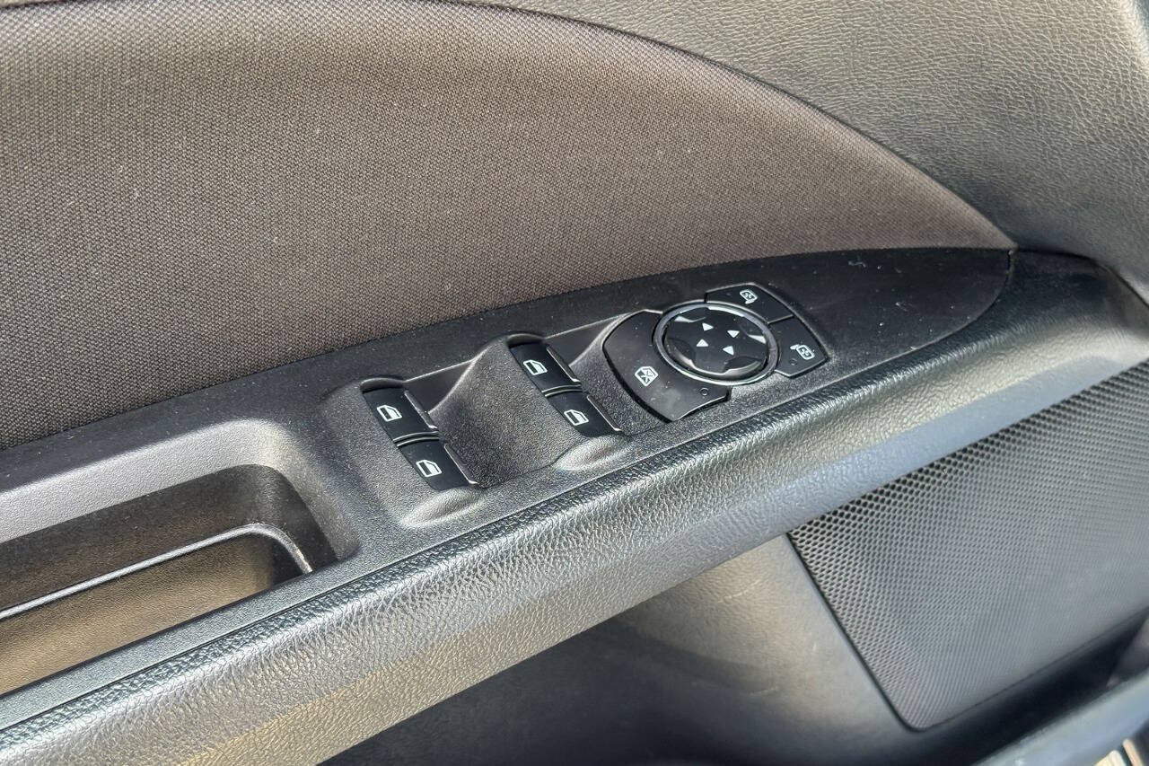 Used 2018 Ford Fusion SE w/ Fusion SE Technology Package FWD image 22