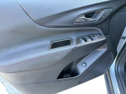 Certified 2023 Chevrolet Equinox RS FWD image 13