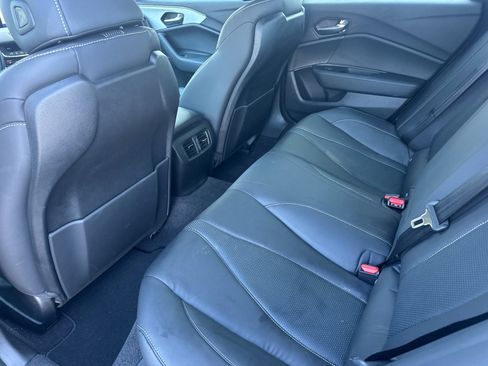 Used 2022 Acura TLX w/ Technology Package image 11