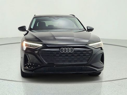 Used 2024 Audi Q8 e-tron Premium Plus w/ Premium Plus Package AWD/4WD image 2