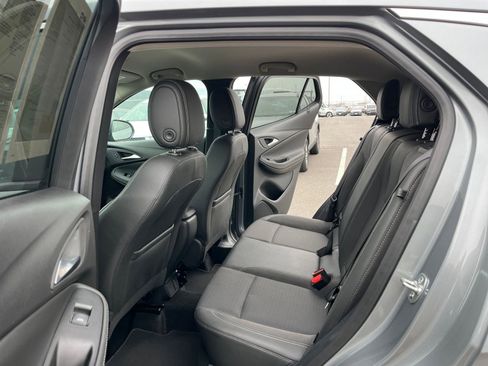 Used 2025 Buick Encore GX Preferred image 25