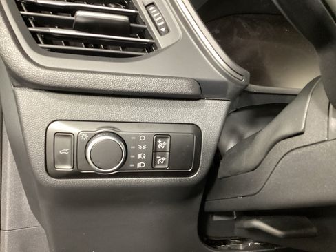 Used 2026 Ford Escape Active w/ Tech Pack #1 AWD/4WD image 16