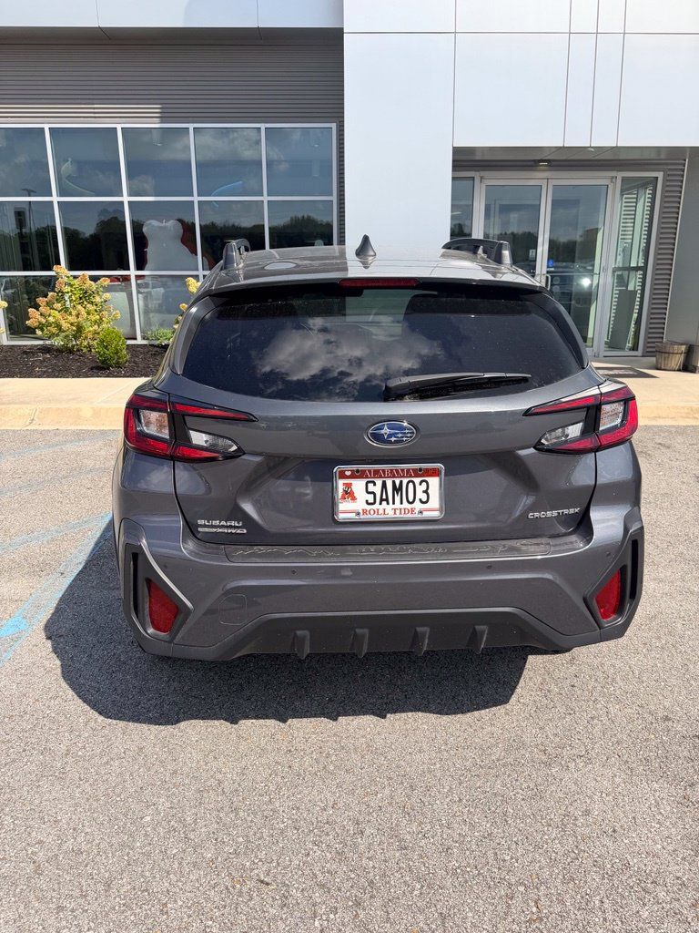Used 2024 Subaru Crosstrek 2.5i Limited w/ Crosstrek Mirror Package AWD/4WD image 5