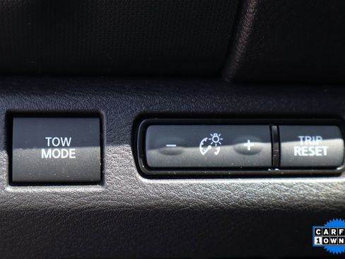 Used 2024 Nissan Frontier SL w/ Technology Package image 15