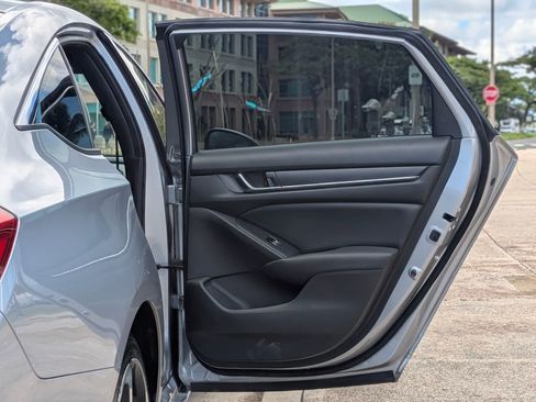 Used 2020 Honda Accord Sport image 12