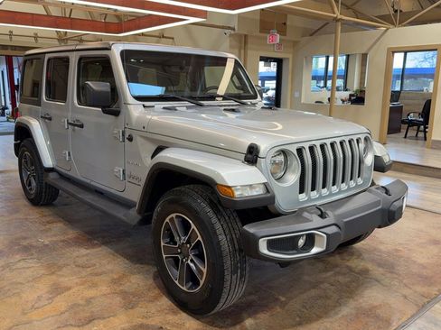 Used 2023 Jeep Wrangler Unlimited Sahara image 2