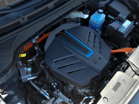 Used 2023 Hyundai Kona SE w/ Cargo Package FWD image 44
