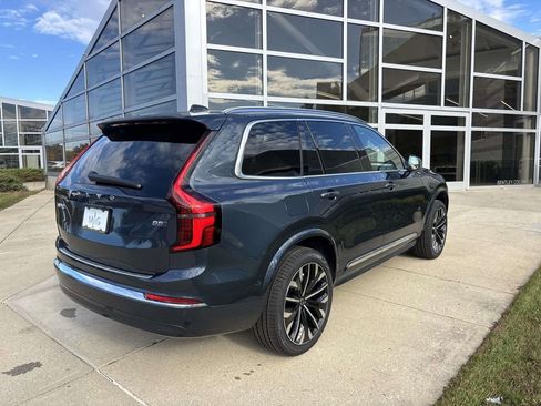 New 2026 Volvo XC90 B5 Plus image 7