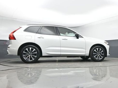 Used 2023 Volvo XC60 B5 Plus w/ Climate Package image 40
