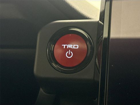 Certified 2025 Toyota Tacoma TRD Sport image 22