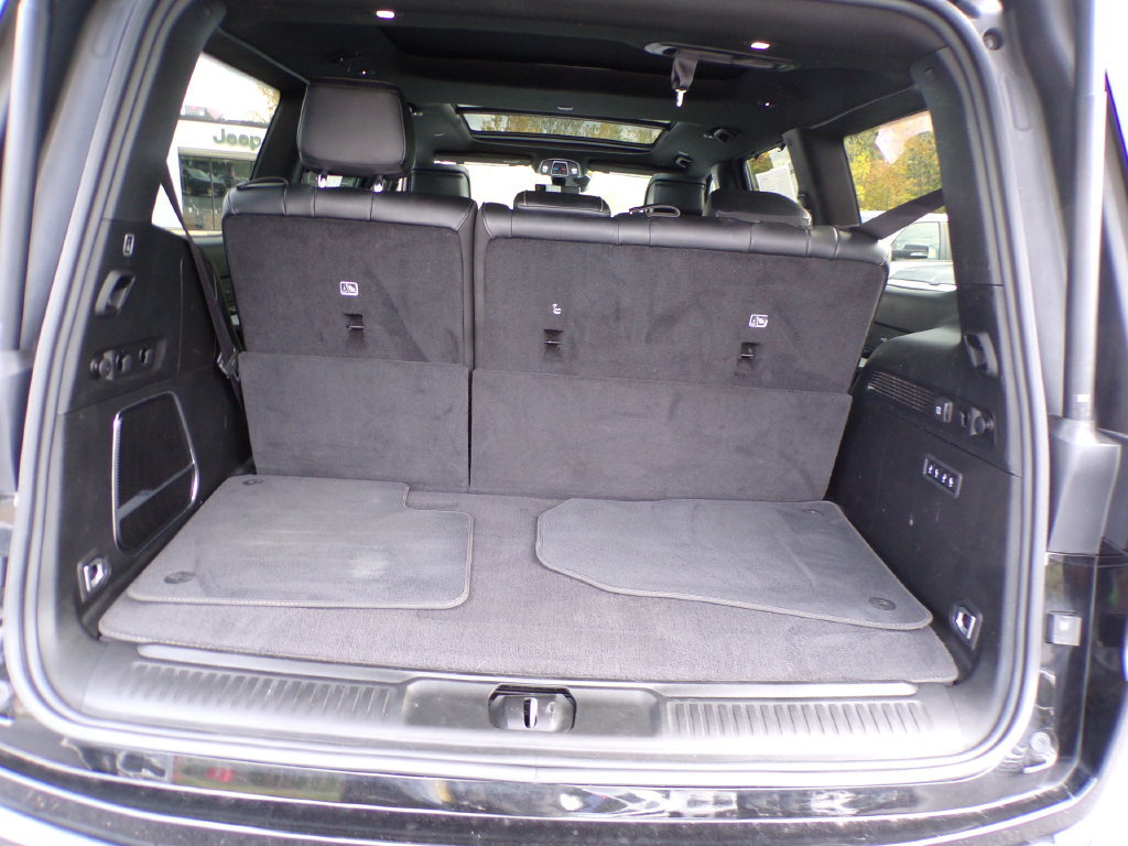 Used 2022 Jeep Wagoneer Series III AWD/4WD image 15
