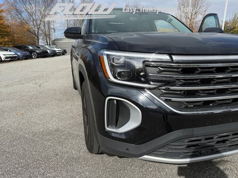 New 2026 Volkswagen Atlas SE image 24