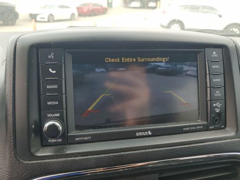 Used 2018 Dodge Grand Caravan SE FWD image 23