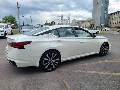 Used 2022 Nissan Altima 2.5 SR image 6