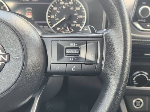 Used 2023 Nissan Rogue S AWD/4WD image 29
