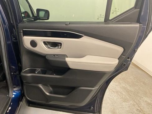 Certified 2025 Honda Pilot Touring image 29