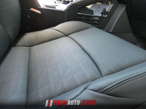 Used 2025 Toyota Tacoma TRD Sport w/ TRD Sport Premium Package AWD/4WD image 35