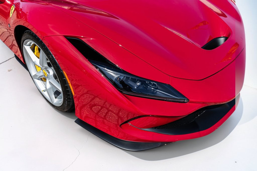Certified 2022 Ferrari F8 Tributo RWD image 12