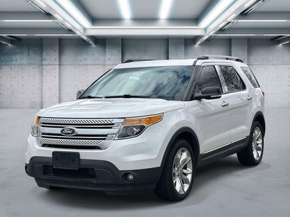 Used 2015 Ford Explorer XLT w/ Equipment Group 202B