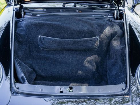 Used 1995 Porsche 911 Carrera image 64