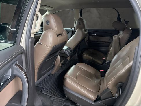 Used 2016 GMC Acadia SLT FWD image 13
