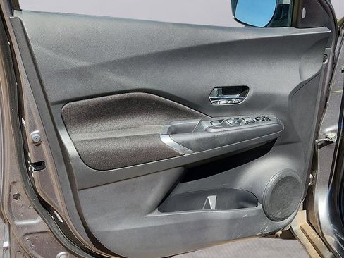 Used 2024 Nissan Kicks SV image 14