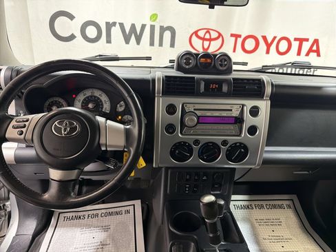 Used 2008 Toyota FJ Cruiser 4WD image 30
